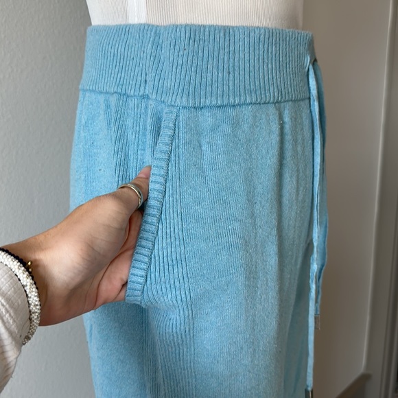 Chicos cashmere ankle lounge pant - Picture 3 of 5